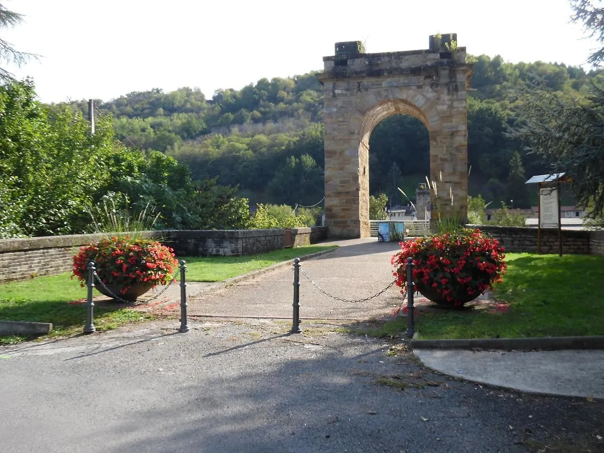 Guest house Le Pont De Livinhac Hotel Decazeville